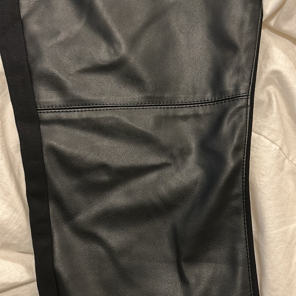 Faux Leather Leggings in Black
Halston - Picture 6 of 7